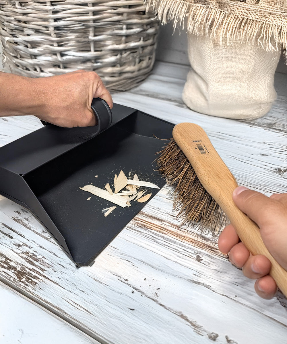 Finest by Hillbrush Dustpan & Bassine Brush Set (Medium Stiff)